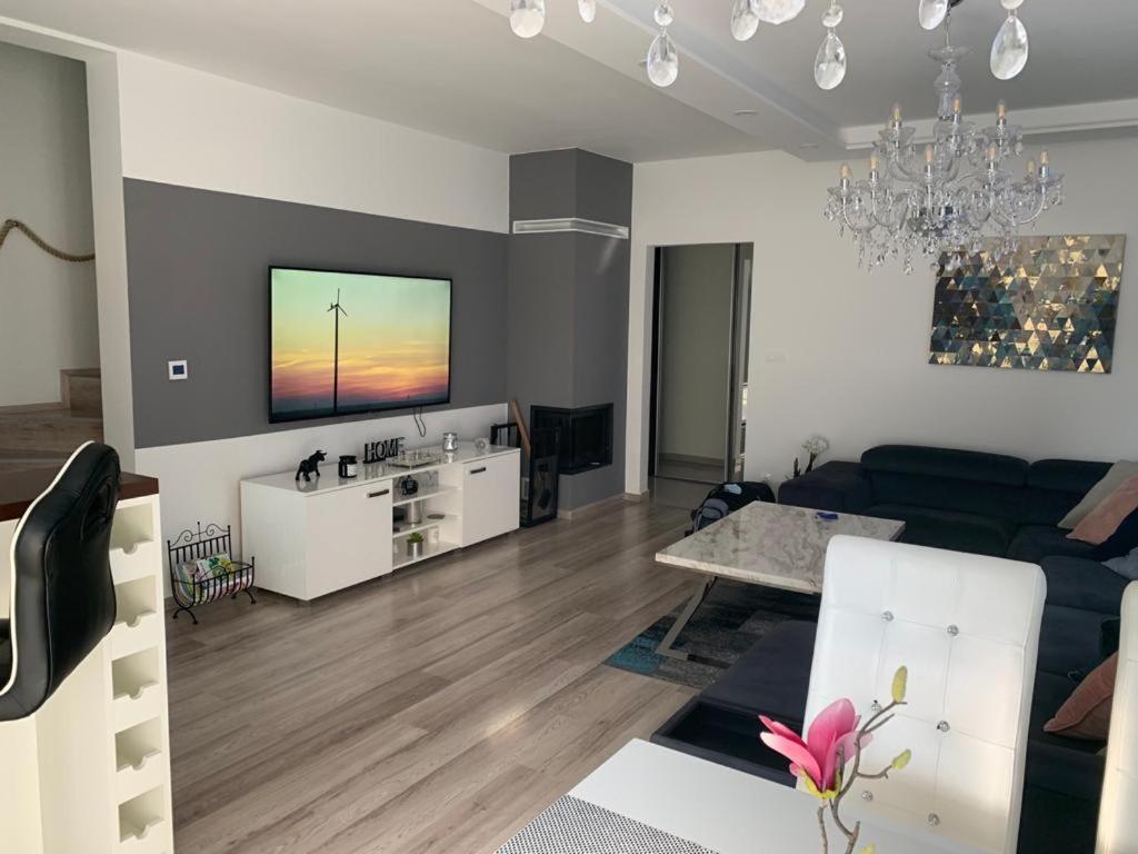 Апартаменты Modern 2 Bed House Near Bratislava With Parking Rovinka Экстерьер фото